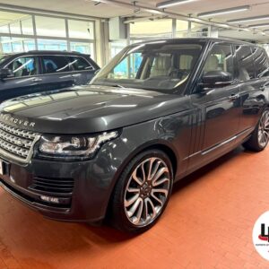 Land Rover  Range Rover 3.0 TDV6 Autobiography