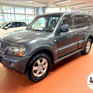 Mitsubishi  Pajero 3.2 DI-D 16V Auto. 5 Pt. Instyle DPF *7 Posti*